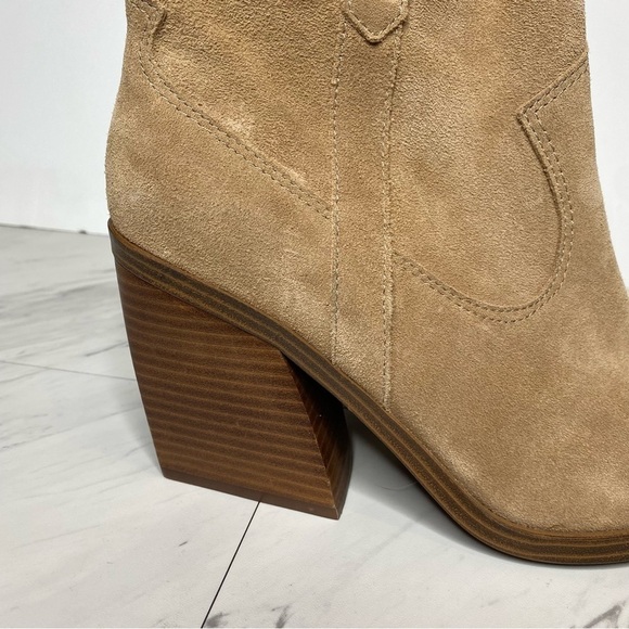 New! Vince Camuto Gredile Tan Suede Pointy Toe Bootie 11M - Picture 7 of 16